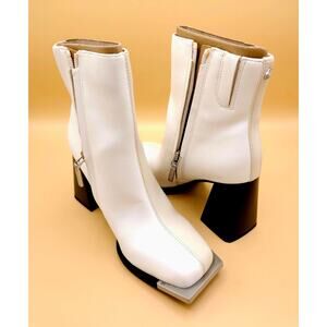 Circus by Sam Edelman Ankle Boots Size 5.5 Ivory/White Square Toe Side Zipper